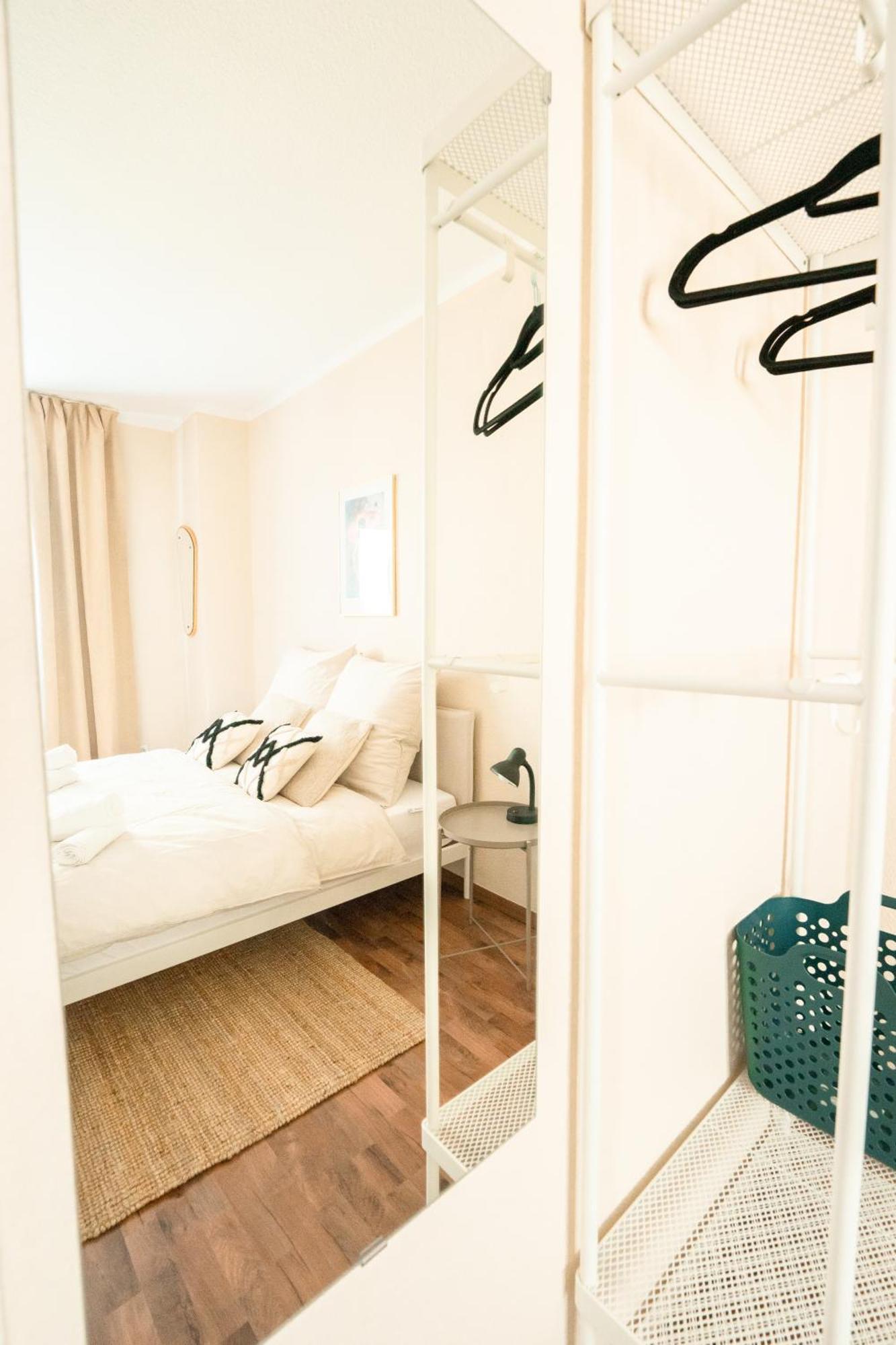-Super Zentrales Zimmer- Direkt An Der Lutter! Bielefeld Esterno foto