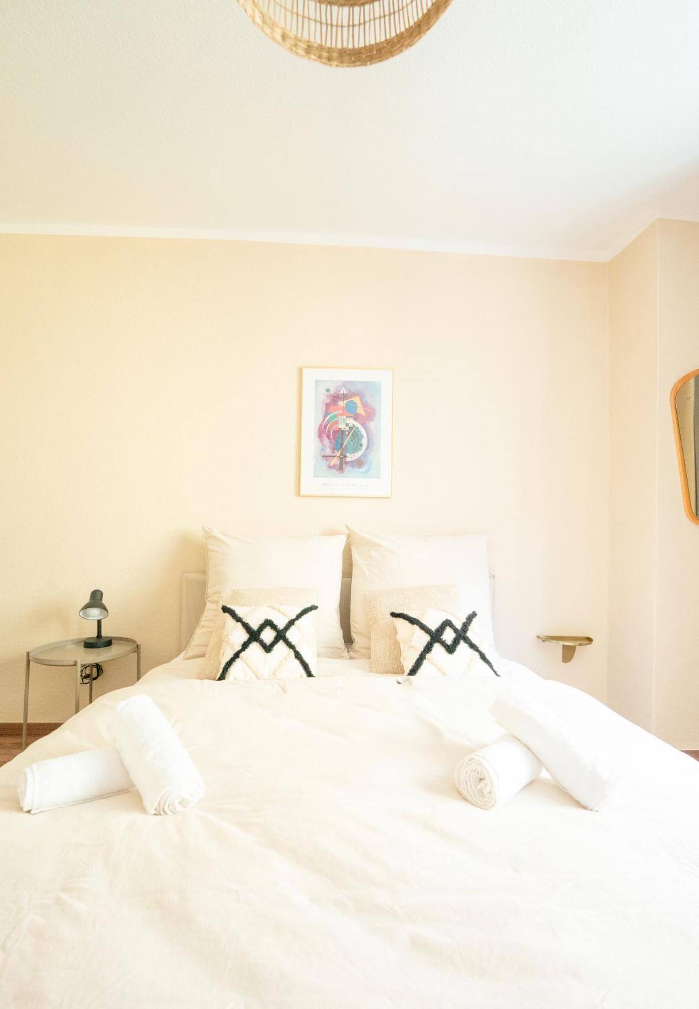 -Super Zentrales Zimmer- Direkt An Der Lutter! Bielefeld Esterno foto