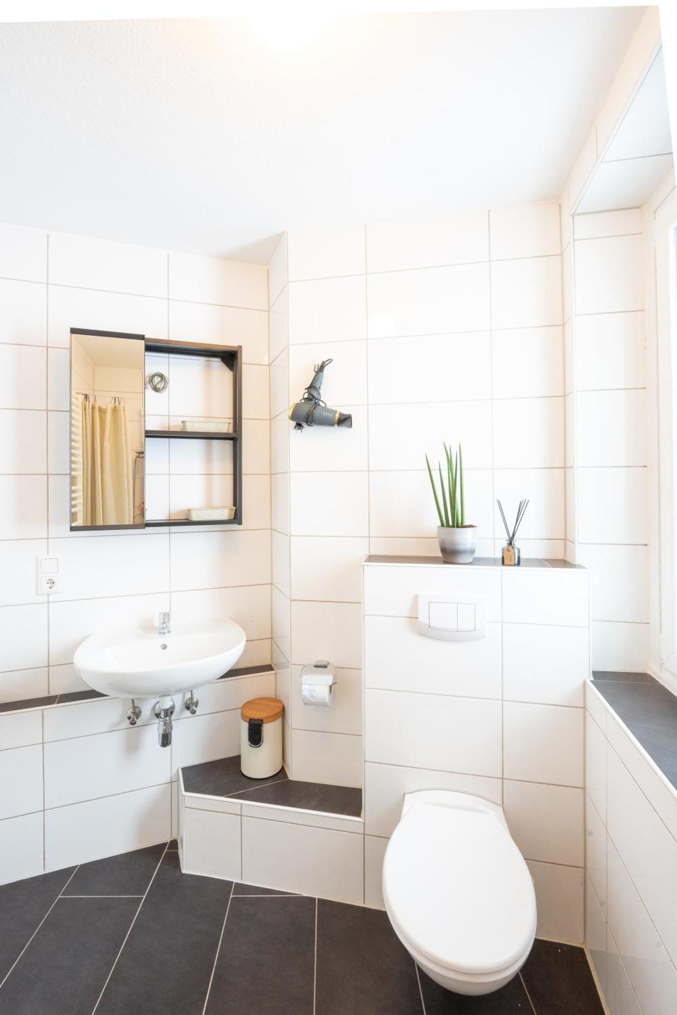 -Super Zentrales Zimmer- Direkt An Der Lutter! Bielefeld Esterno foto