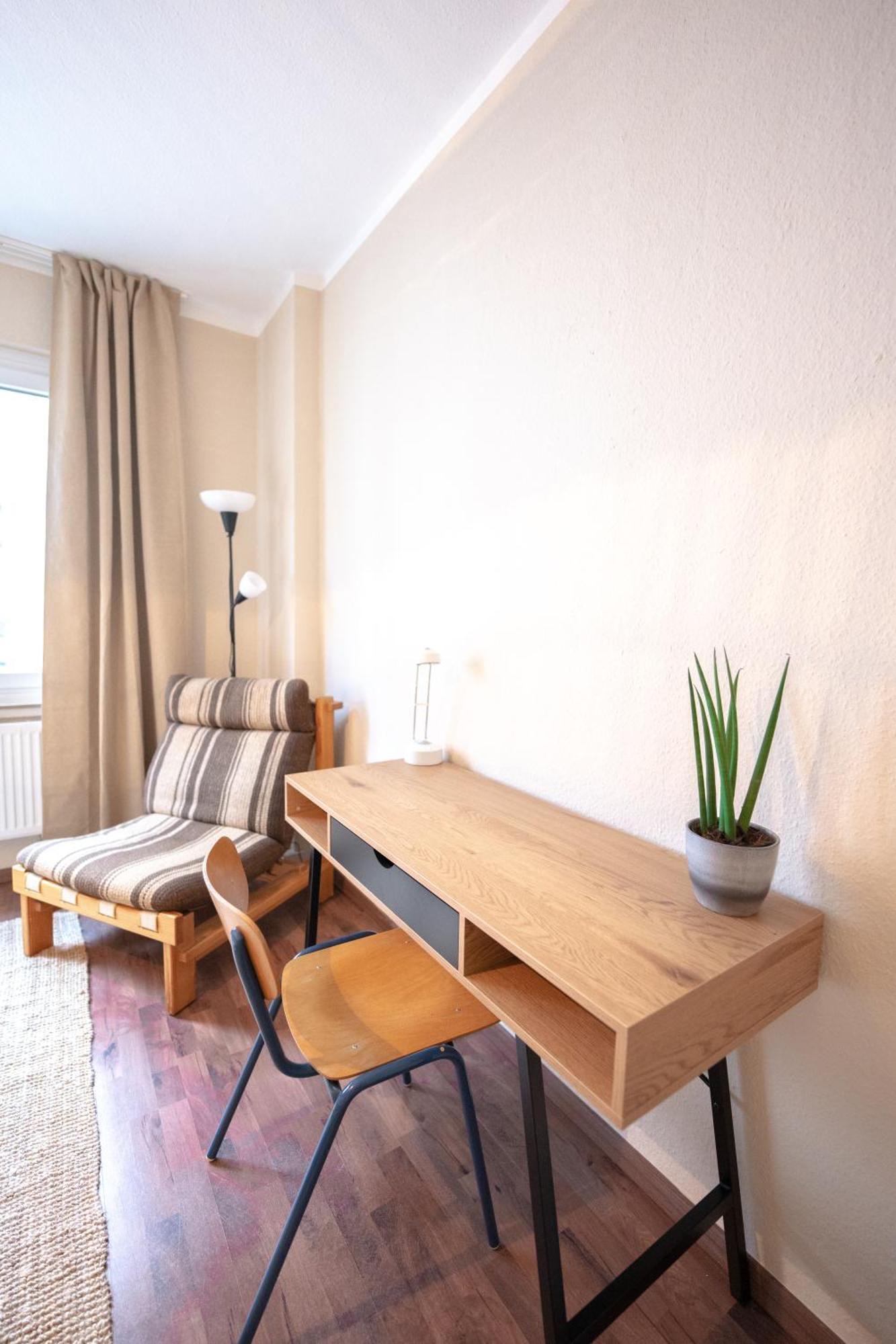 -Super Zentrales Zimmer- Direkt An Der Lutter! Bielefeld Esterno foto