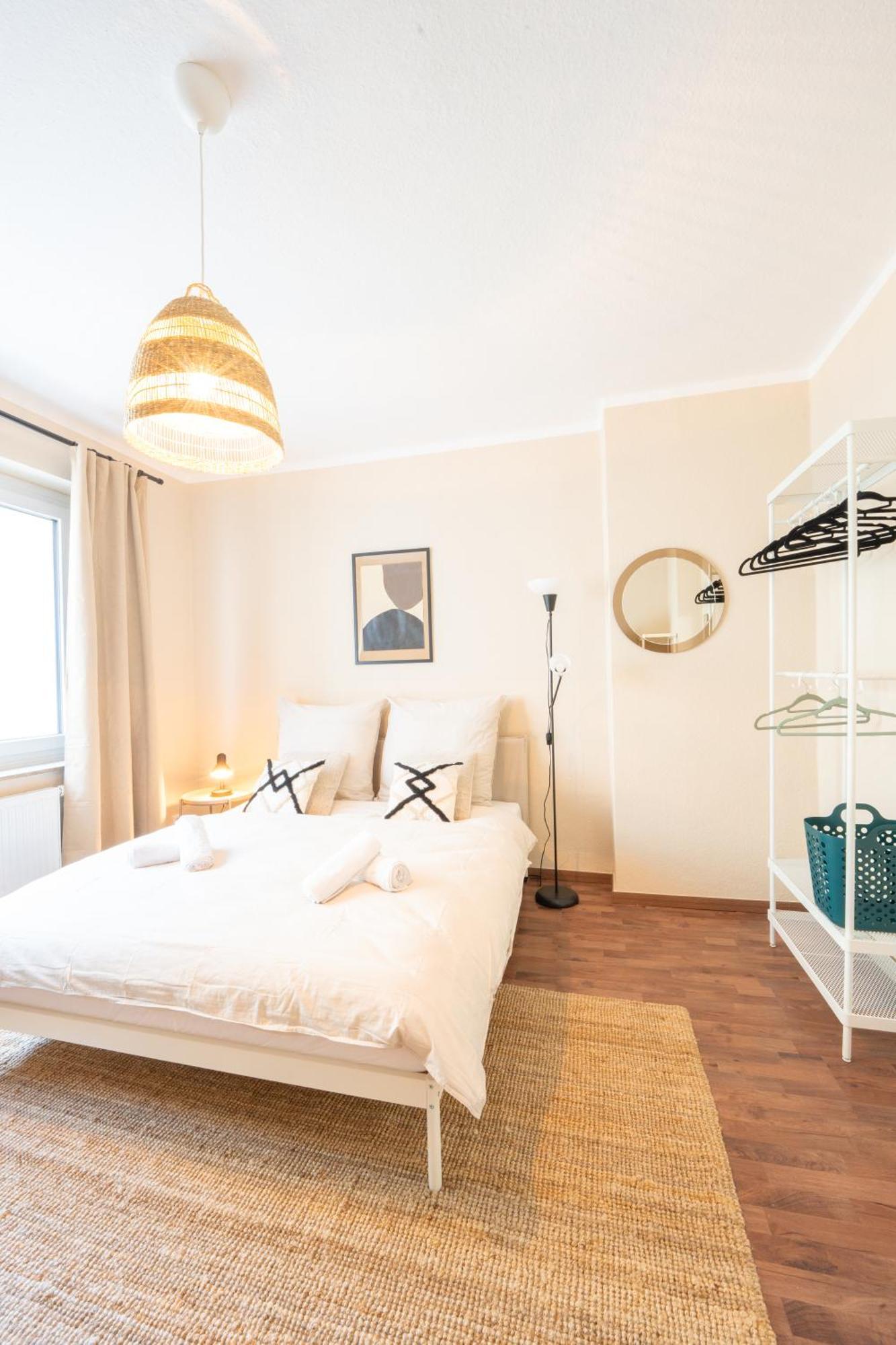 -Super Zentrales Zimmer- Direkt An Der Lutter! Bielefeld Esterno foto